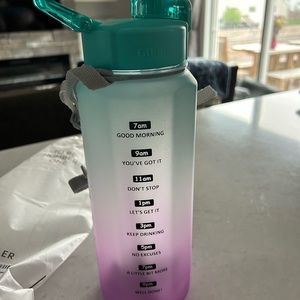 Motivational water bottle